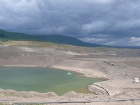 Část vnitřní výsypky lomu ČSA.